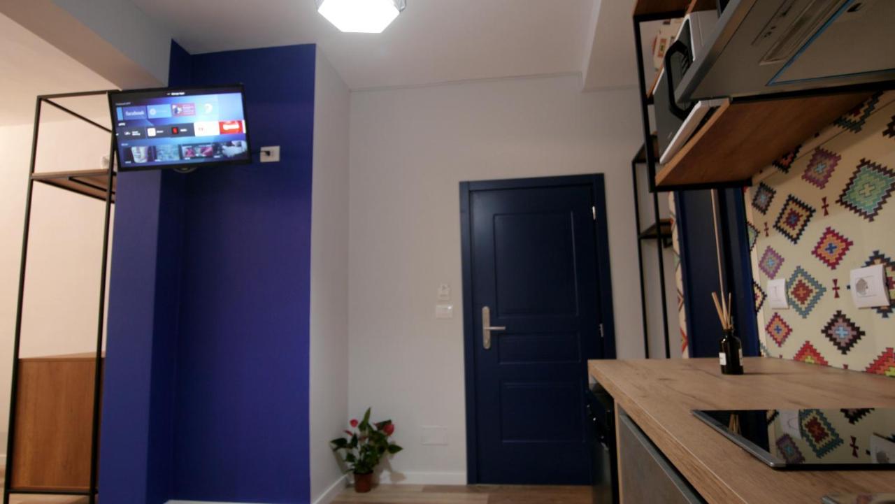 Koni'S Studio Apartments Тирана Экстерьер фото