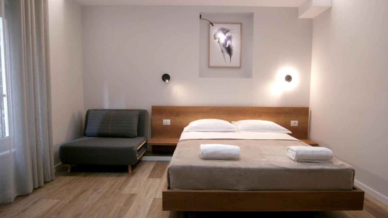 Koni'S Studio Apartments Тирана Экстерьер фото