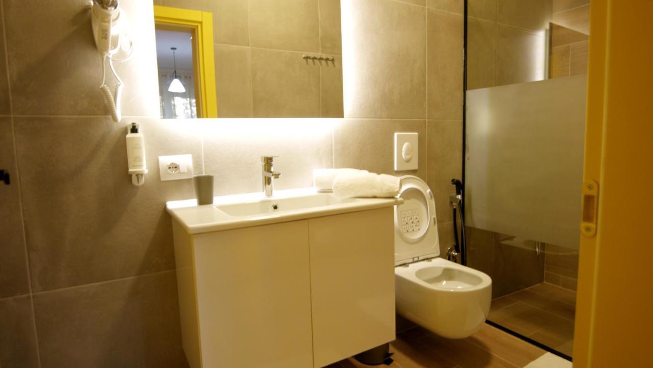 Koni'S Studio Apartments Тирана Экстерьер фото